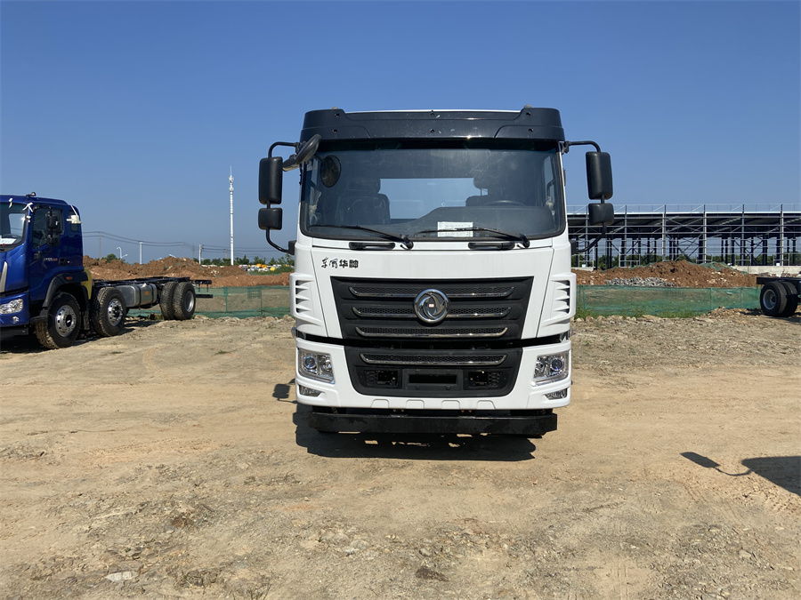 東風(fēng)華神F5（3950，玉柴200）國(guó)六 內(nèi)飾照片圖